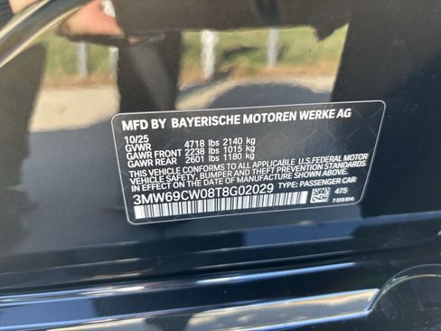 Used 2026 BMW 330i Sedan w/ M Sport Package RWD image 37