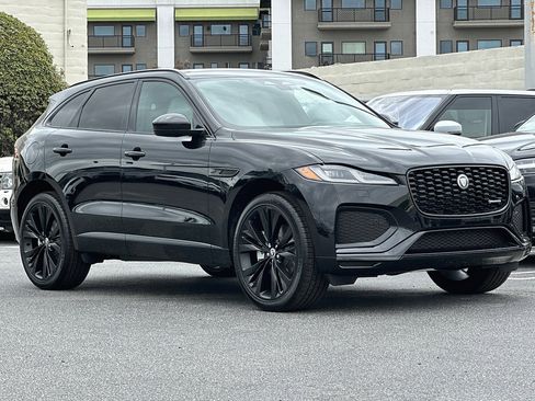 New 2024 Jaguar F-PACE R-Dynamic S image 7