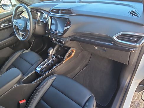 Certified 2023 Chevrolet TrailBlazer ACTIV w/ Convenience Package image 30