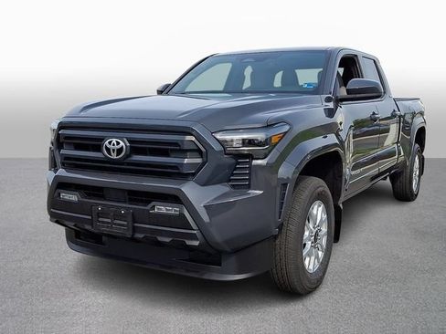 Used 2025 Toyota Tacoma SR5 AWD/4WD image 1