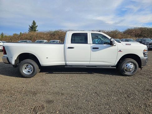 New 2026 RAM 3500 Tradesman image 8