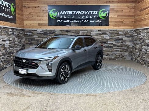 Used 2024 Chevrolet Trax RS w/ Sunroof Package image 4