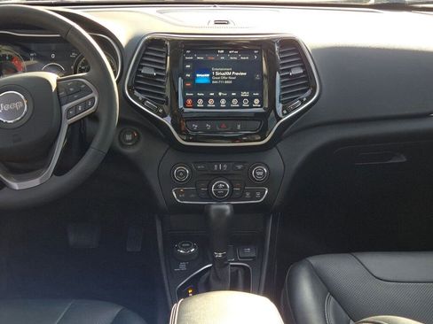 Used 2022 Jeep Cherokee Limited w/ Mopar Interior Package image 20