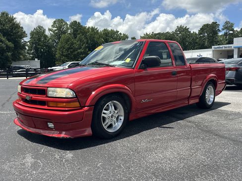 Used 2003 Chevrolet S10 Pickup LS w/ LS Preferred Equipment Group RWD image 3