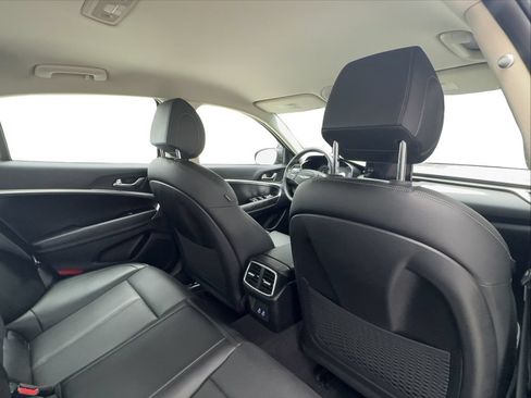 Used 2026 Genesis G70 2.5T RWD image 26
