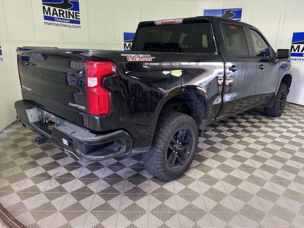 Used 2019 Chevrolet Silverado 1500 Custom Trail Boss w/ Custom Convenience Package AWD/4WD image 16