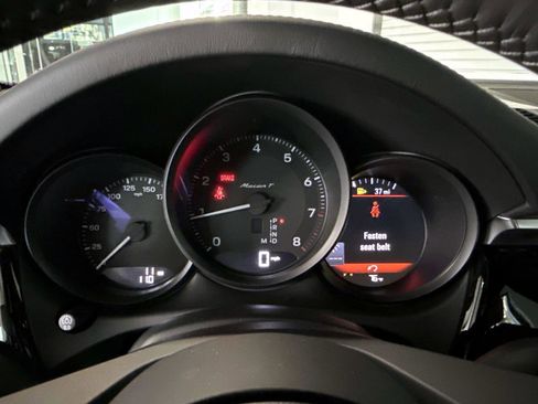 New 2026 Porsche Macan Turbo image 35