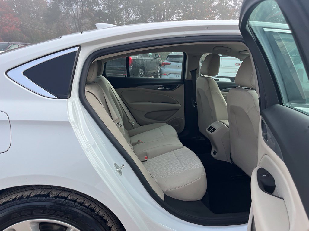 Used 2018 Buick Regal Preferred FWD image 29