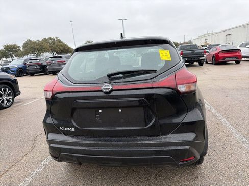 Used 2024 Nissan Kicks S image 6