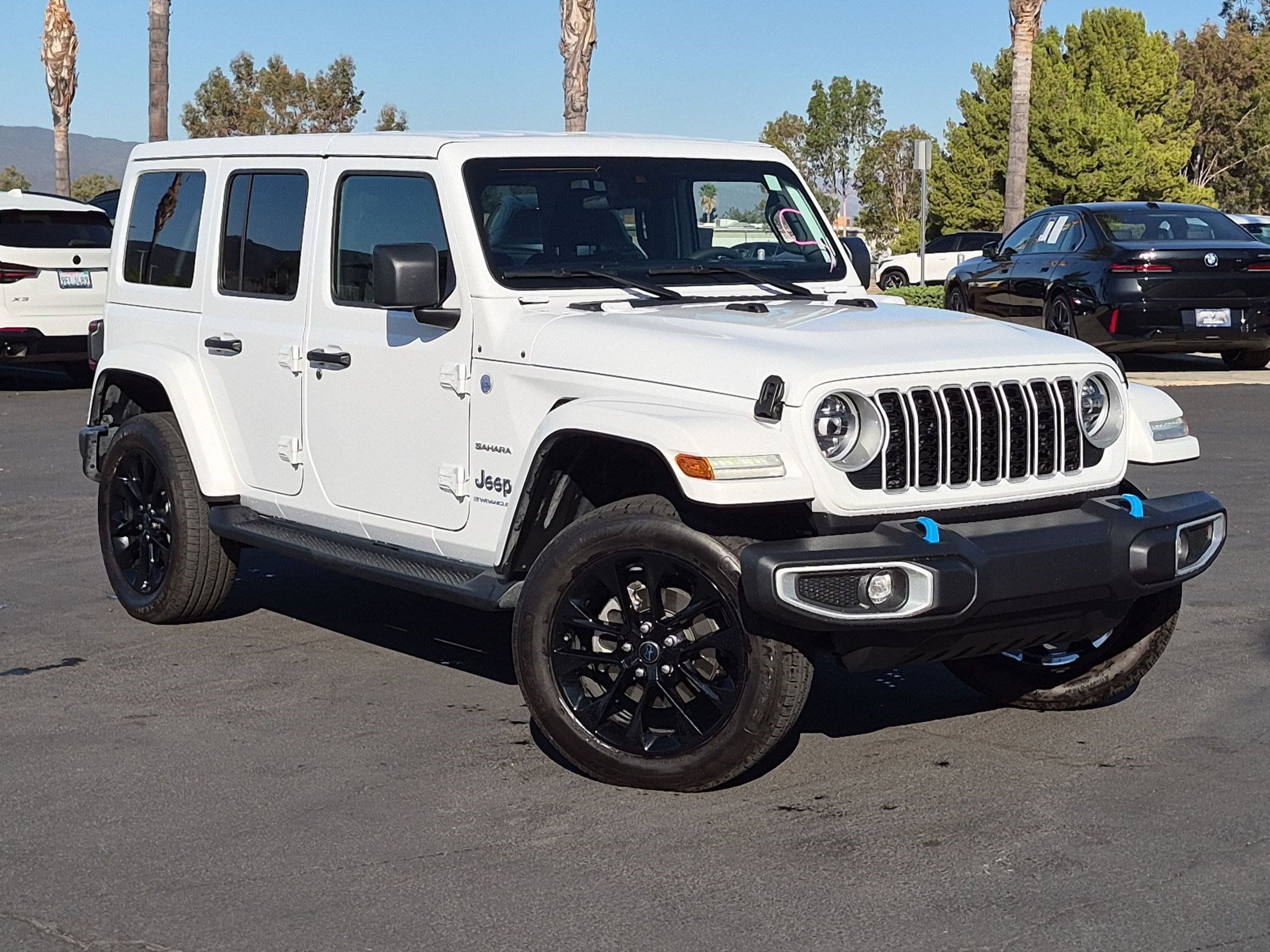 Used 2024 Jeep Wrangler Unlimited Sahara AWD/4WD image 2