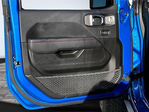 Used 2023 Jeep Wrangler Unlimited Rubicon 4xe image 24