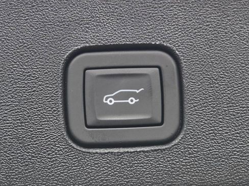 Used 2026 Cadillac Optiq Luxury 2 AWD/4WD image 26