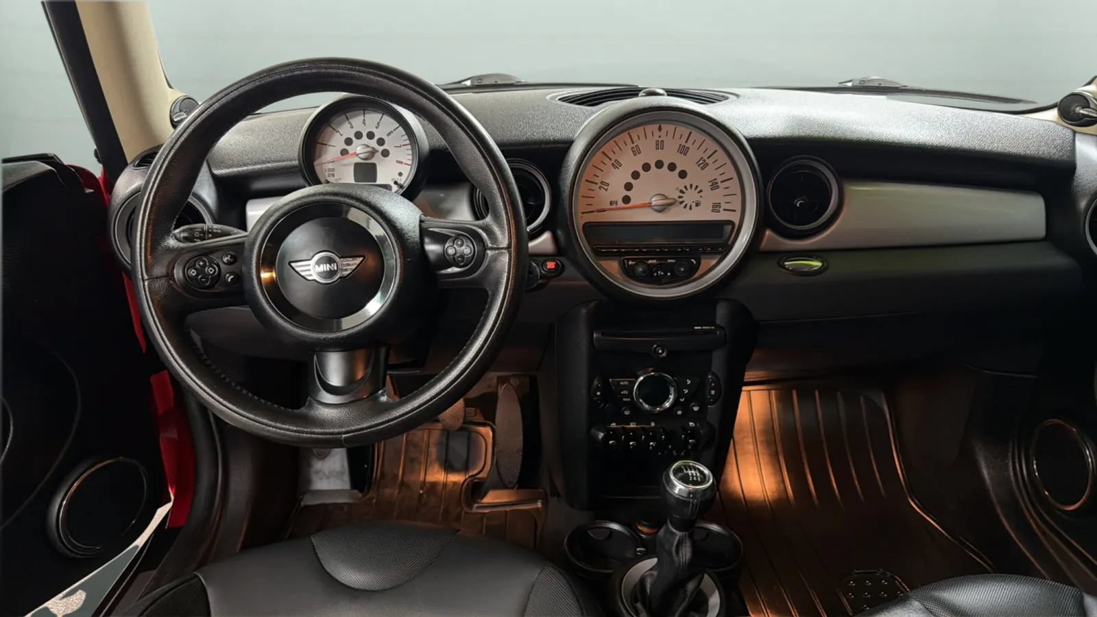 Used 2011 MINI Cooper Hardtop FWD image 10