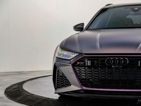 Used 2023 Audi RS 6 w/ Black Optic Package image 36