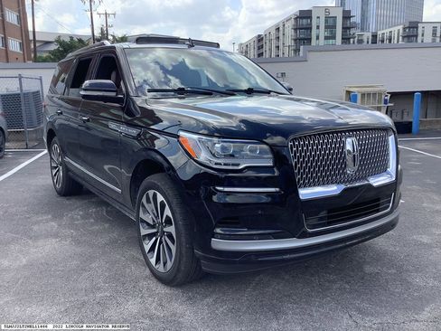 Used 2022 Lincoln Navigator Reserve image 4