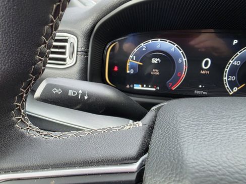 New 2025 Jeep Wagoneer Series III w/ Premium Group I image 25