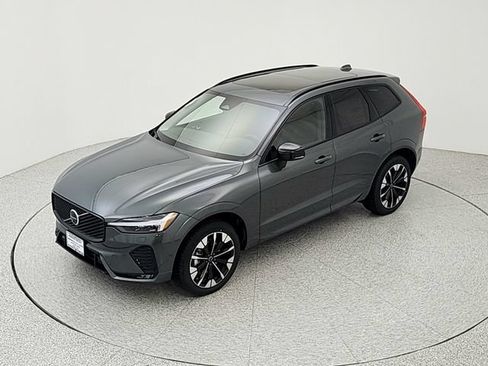 New 2026 Volvo XC60 B5 Plus w/ Climate Package AWD/4WD image 14