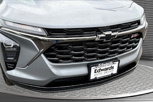 Used 2026 Chevrolet Trax RS w/ Driver Confidence Package FWD image 32