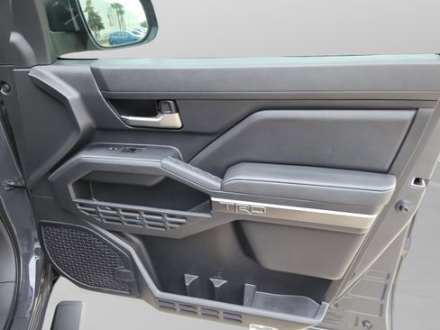 Used 2024 Toyota Tacoma TRD Off-Road image 27