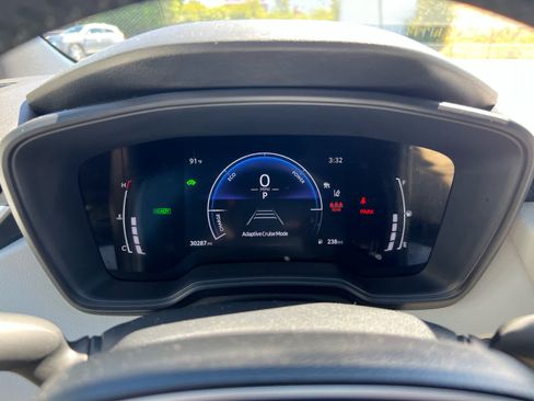 Certified 2025 Toyota Corolla SE w/ SE Premium Package FWD image 23