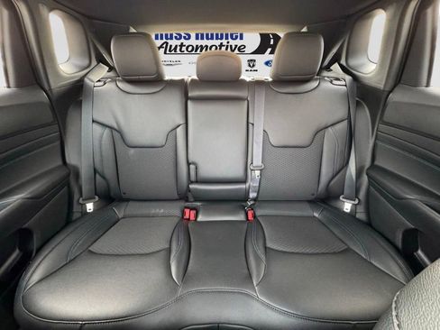 New 2026 Jeep Compass Latitude AWD/4WD image 15