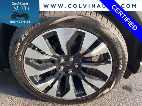 Certified 2025 Ford Explorer Platinum w/ LUX Leather Package image 14