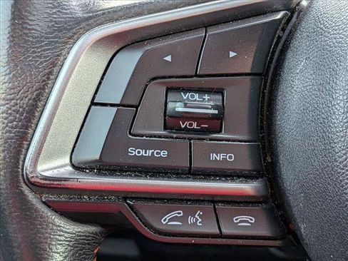 Used 2018 Subaru Crosstrek 2.0i Premium w/ Moonroof Package AWD/4WD image 11