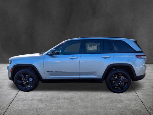 New 2025 Jeep Grand Cherokee Limited image 7
