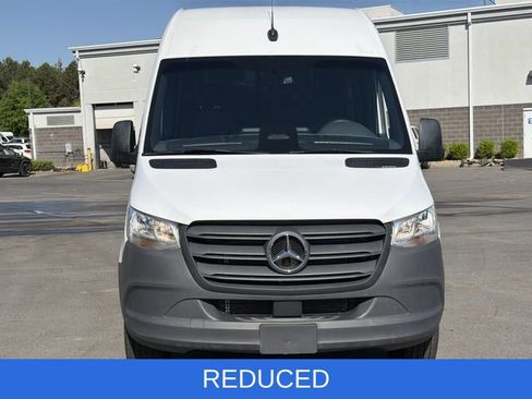 Used 2025 Mercedes-Benz Sprinter 2500 image 15