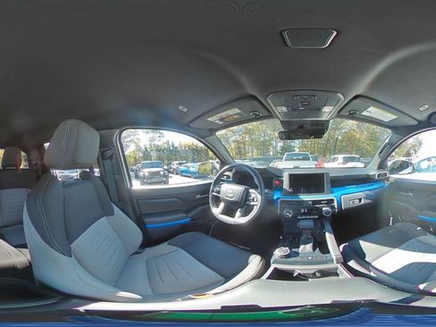 Used 2025 Toyota Tacoma TRD Off-Road image 40