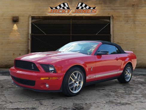 Used 2007 Ford Mustang Shelby GT500 RWD image 2