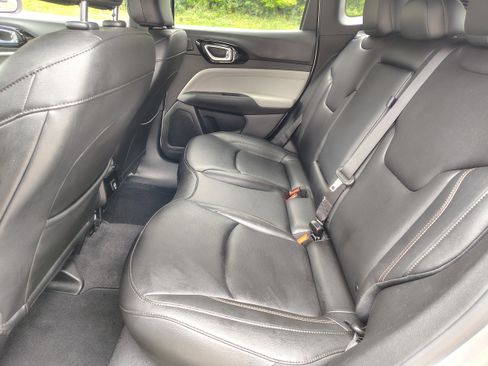 Certified 2024 Jeep Compass Limited w/ Sun and Sound Group AWD/4WD image 25