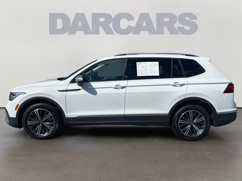 Used 2024 Volkswagen Tiguan Wolfsburg Edition FWD image 4