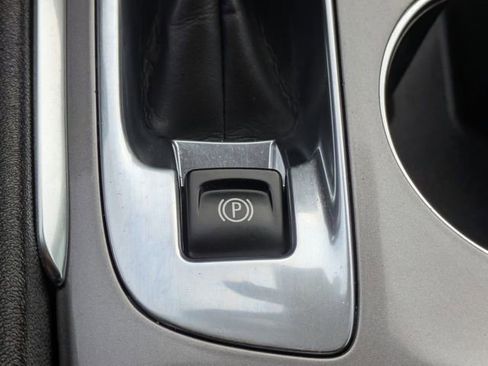 Used 2023 Chevrolet Malibu LT image 16