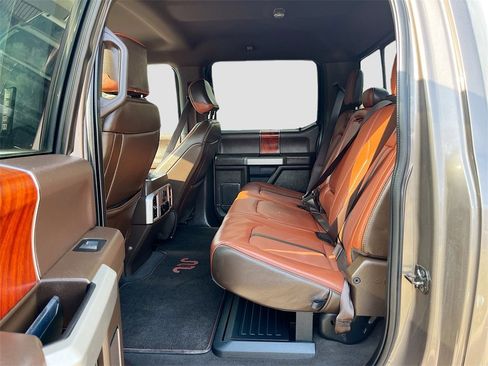 Used 2021 Ford F250 King Ranch w/ Chrome Package image 25