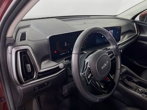 Used 2025 Kia Sorento S FWD image 10