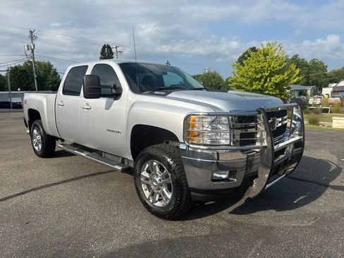 Used 2013 Chevrolet Silverado 2500 LTZ w/ LTZ Plus Package AWD/4WD image 8