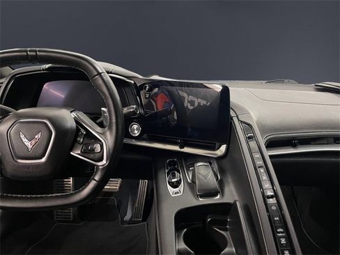 Used 2021 Chevrolet Corvette Stingray Coupe w/ 1LT image 10