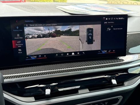 Used 2025 BMW X7 M60i AWD/4WD image 25