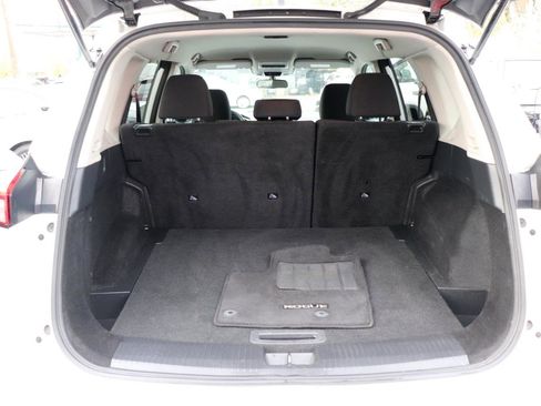 Used 2024 Nissan Rogue S FWD image 48