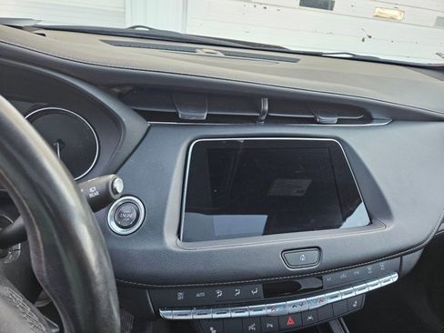 Used 2023 Cadillac XT4 Premium Luxury w/ Enhanced Visibility Package image 18