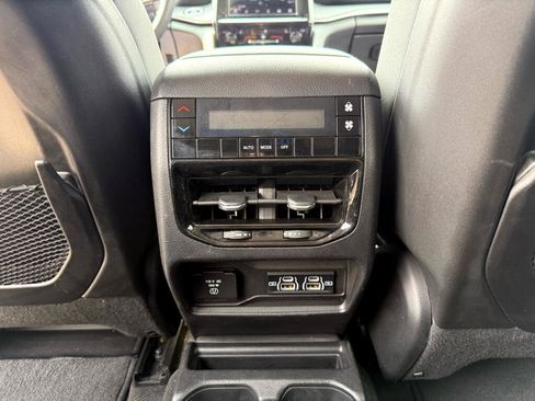 Used 2023 Jeep Grand Cherokee L Laredo w/ Luxury Tech Group I image 15