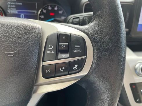 Certified 2022 Ford Explorer XLT w/ Equipment Group 202A AWD/4WD image 14