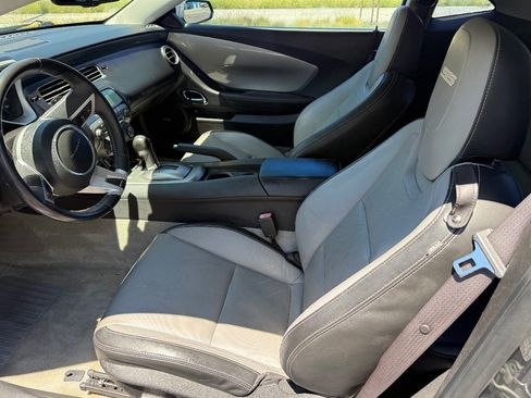 Used 2010 Chevrolet Camaro SS w/ LPO, Ground Effects Package RWD image 15