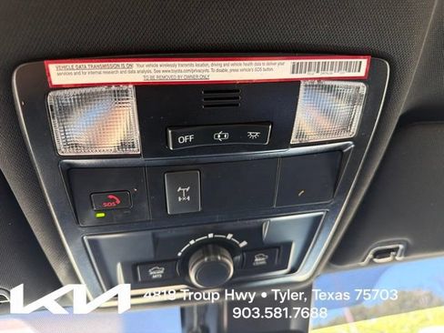 Used 2022 Toyota Tacoma TRD Off-Road AWD/4WD image 24