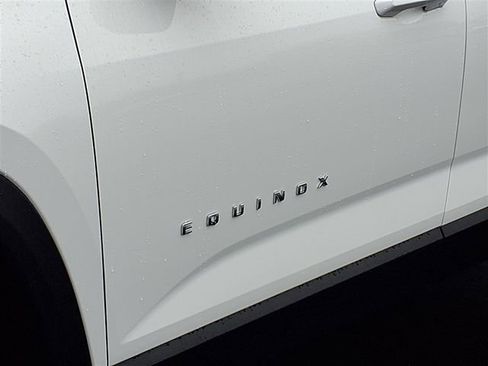 New 2026 Chevrolet Equinox LT image 7