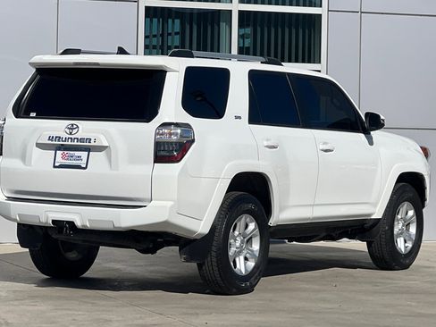 Certified 2023 Toyota 4Runner SR5 Premium image 4
