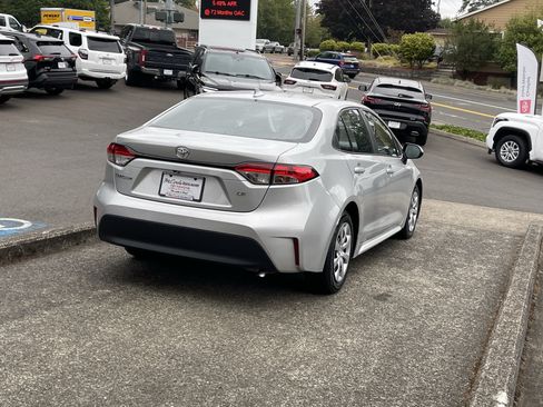 Certified 2025 Toyota Corolla LE FWD image 7
