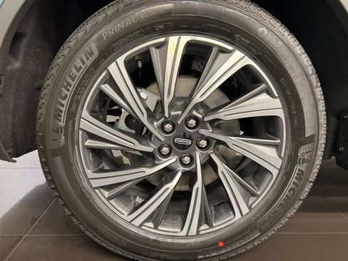 New 2026 Lincoln Aviator AWD image 7