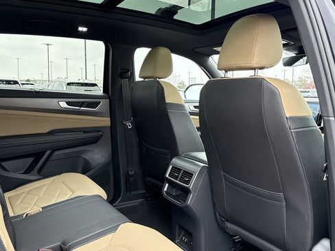 New 2026 Volkswagen Atlas Cross Sport SE image 18